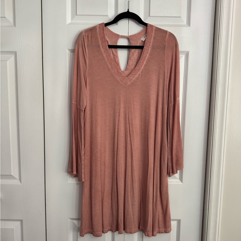 Umgee Blush V-Neck Top